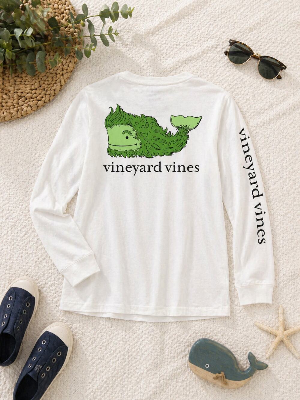 Vineyard Vines Boys Long Sleeve Pocket T-Shirt White Whale Graphic Size L